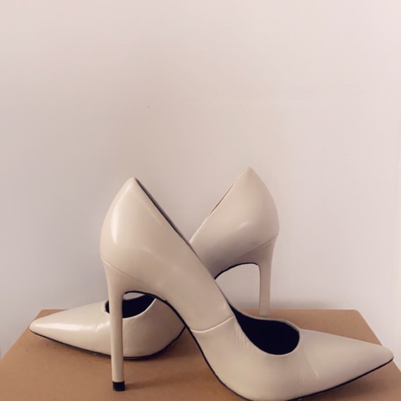 Zara - Picture 2 of 3